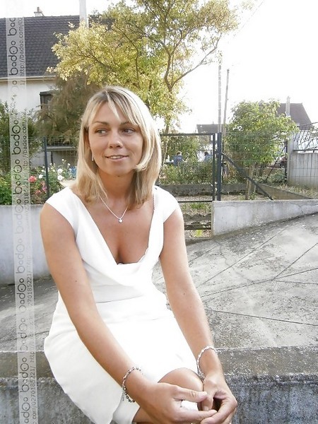 il baise une brune salope